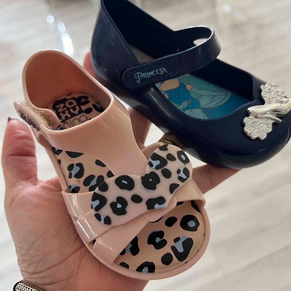Grendene baby shoes new